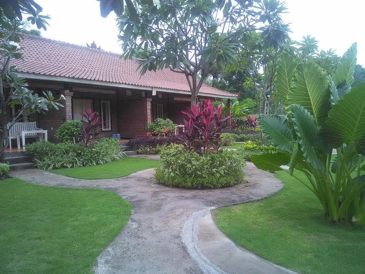 Krisna Homestay Pemuteran Exterior foto