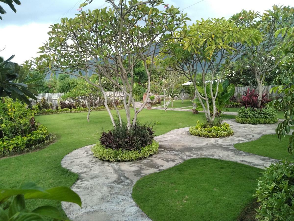 Krisna Homestay Pemuteran Exterior foto